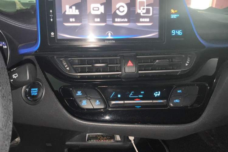 Used Toyota IZOA 2018 2.0L Yichi Version China VI Standard Audio And AC Panel