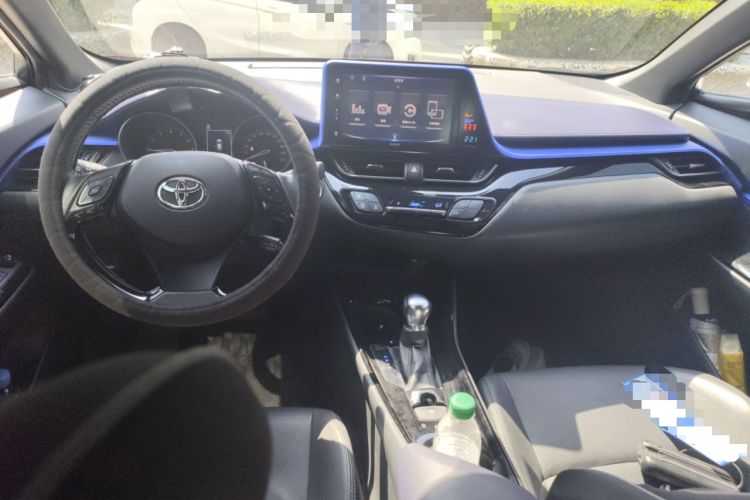 Used Toyota IZOA 2018 2.0L Yichi Edition China V Standard Center Console