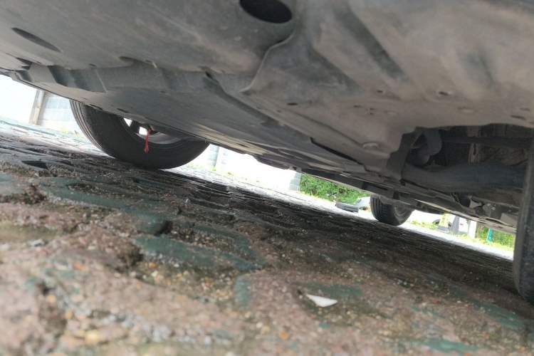 Used Toyota IZOA 2018 2.0L Yichi Version China VI Standard Chassis Front Left