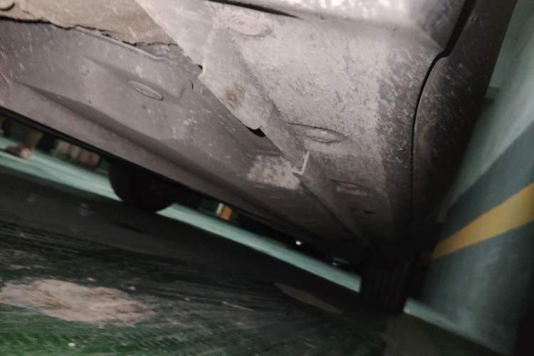 Used Toyota IZOA 2018 2.0L Yixuan Version China V Standard Chassis Front Left