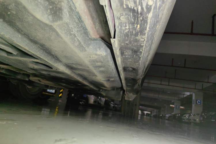 Used Toyota IZOA 2018 2.0L Yichi Version China VI Standard Chassis Front Left