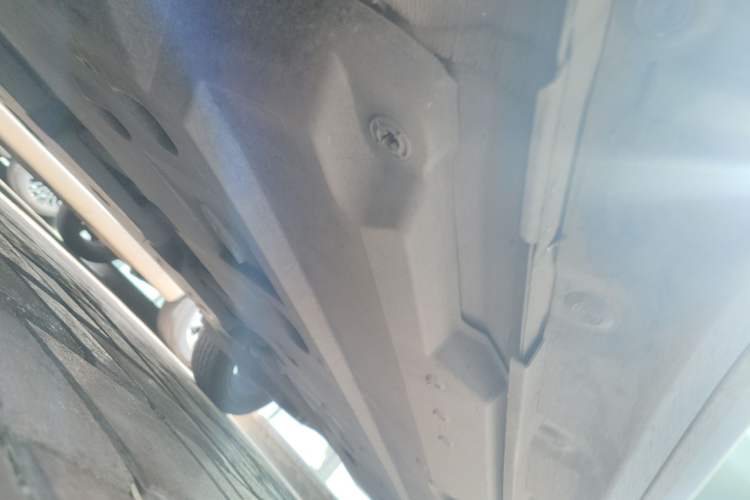 Used Toyota IZOA 2018 2.0L Yichi Edition China V Standard Chassis Front Left