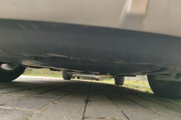 Used Toyota IZOA 2018 2.0L Yichi Edition China V Standard Chassis Front