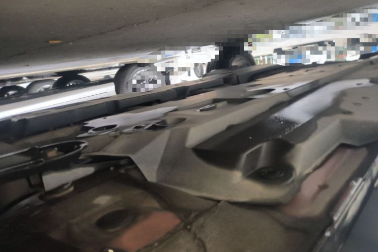 Used Toyota IZOA 2018 2.0L Yichi Version China VI Standard Chassis Front Right