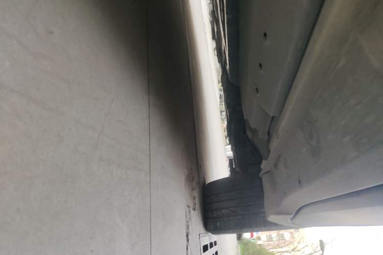 Used Toyota IZOA 2018 2.0L Yichi Version China VI Standard Chassis Front Right