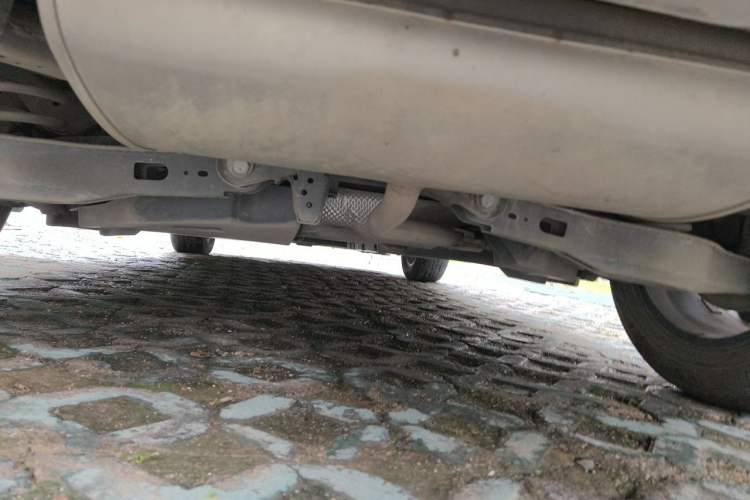 Used Toyota IZOA 2018 2.0L Yichi Version China VI Standard Chassis Rear