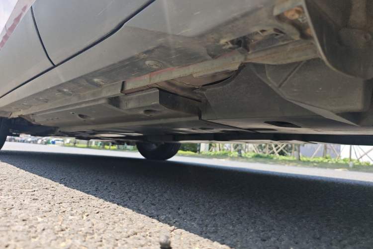 Used Toyota IZOA 2018 2.0L Yichi Edition China V Standard Chassis Rear Left