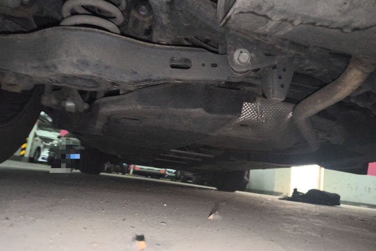 Used Toyota IZOA 2018 2.0L Yichi Version China VI Standard Chassis Rear Left