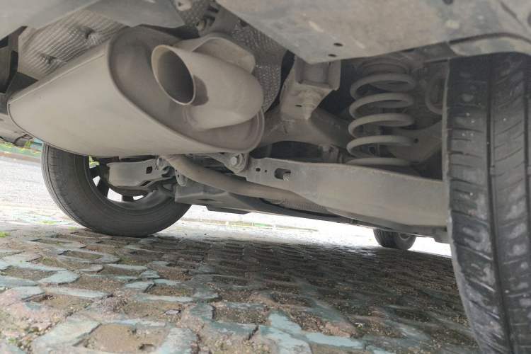 Used Toyota IZOA 2018 2.0L Yichi Version China VI Standard Chassis Rear Right