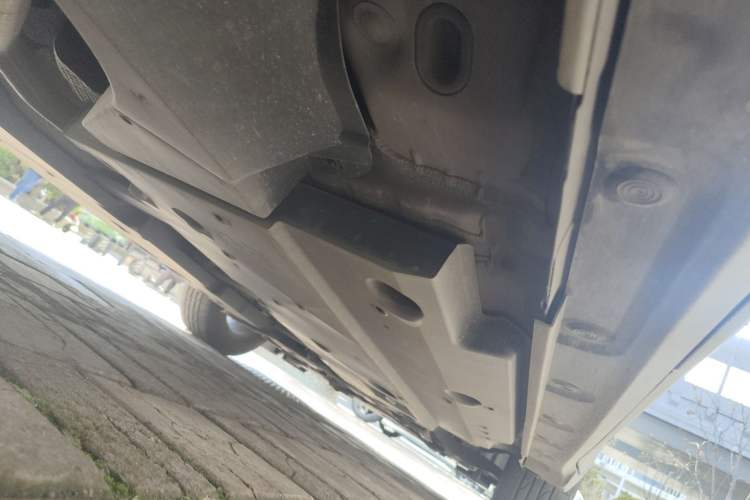 Used Toyota IZOA 2018 2.0L Yichi Edition China V Standard Chassis Rear Right