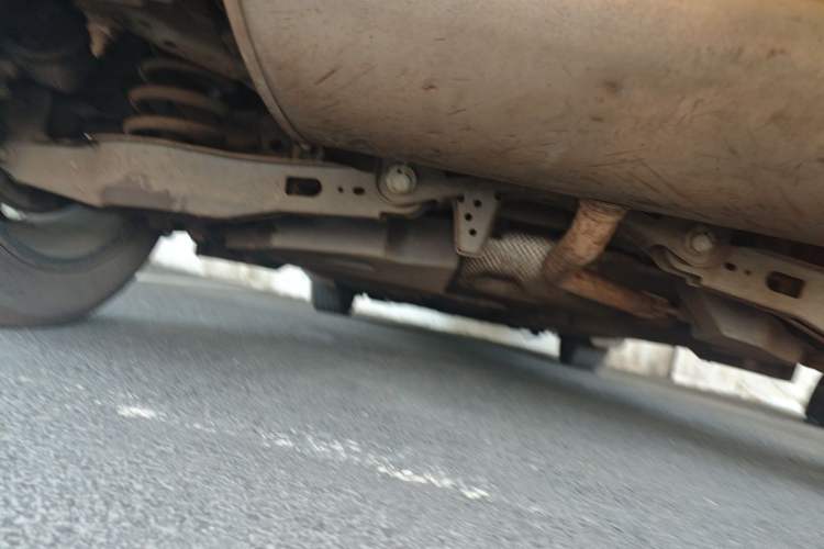 Used Toyota IZOA 2018 2.0L Yichi Version China VI Standard Chassis Rear