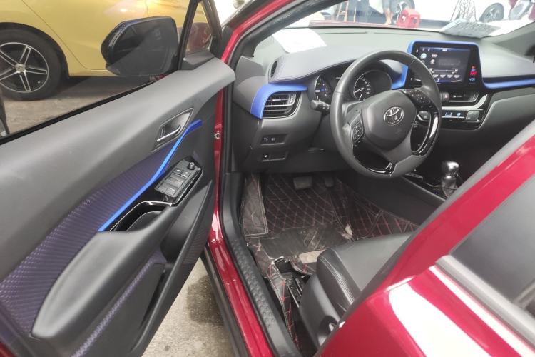 Used Toyota IZOA 2018 2.0L Yichi Version China VI Standard Driver Seat