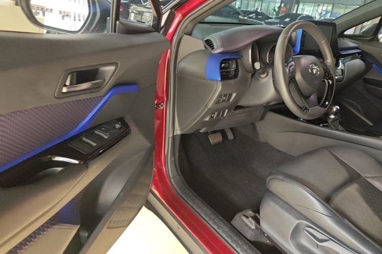 Used Toyota IZOA 2018 2.0L Yichi Edition China V Standard Driver Seat