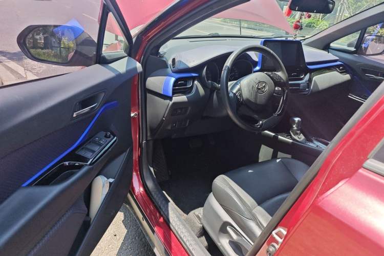 Used Toyota IZOA 2018 2.0L Yichi Edition China V Standard Driver Seat