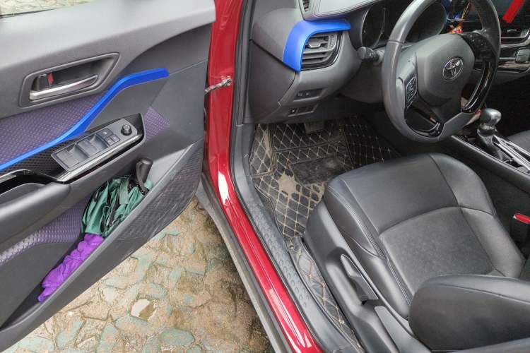 Used Toyota IZOA 2018 2.0L Yichi Version China VI Standard Driver Seat