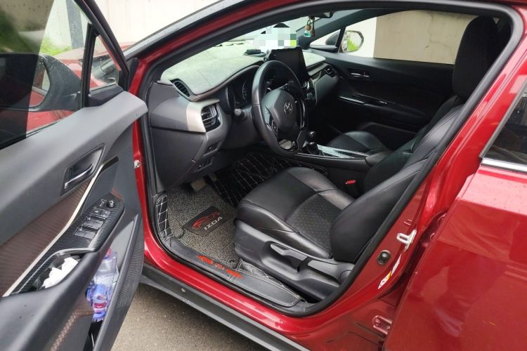 Used Toyota IZOA 2018 2.0L Yixuan Version China V Standard Driver Seat