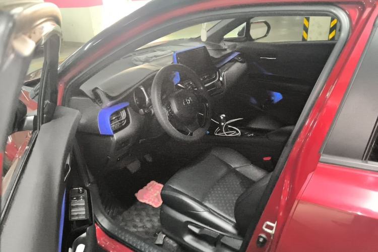 Used Toyota IZOA 2018 2.0L Yichi Version China VI Standard Driver Seat