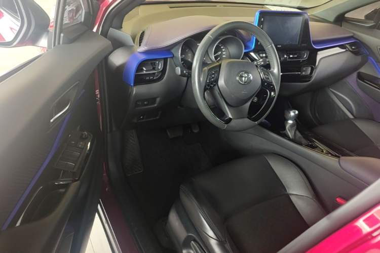 Used Toyota IZOA 2018 2.0L Yichi Version China VI Standard Driver Seat