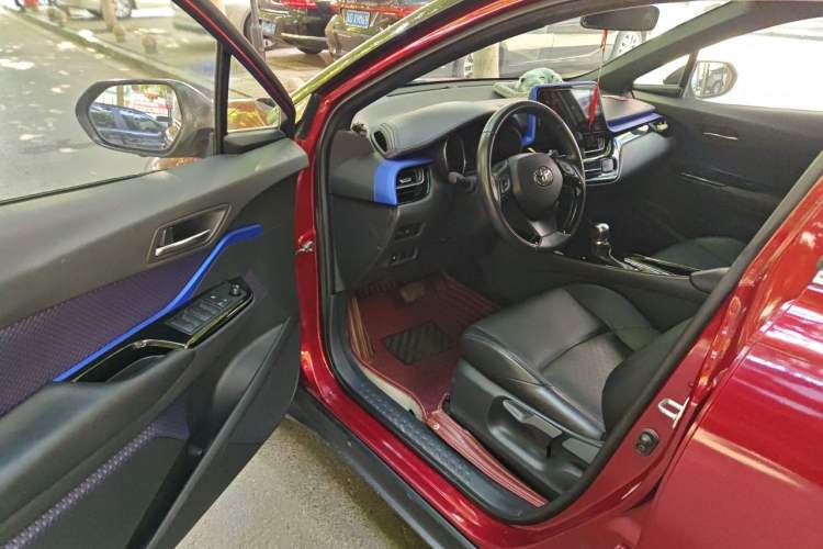 Used Toyota IZOA 2018 2.0L Yichi Edition China V Standard Driver Seat