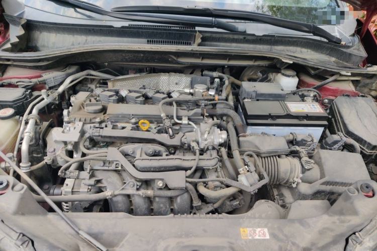 Used Toyota IZOA 2018 2.0L Yichi Version China VI Standard Engine Bay