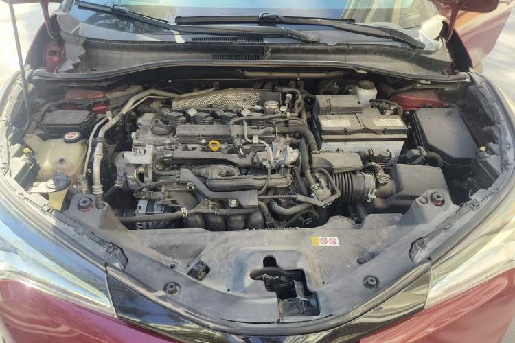 Used Toyota IZOA 2018 2.0L Yichi Version China VI Standard Engine Bay