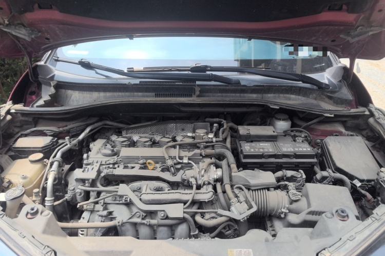 Used Toyota IZOA 2018 2.0L Yichi Version China VI Standard Engine Bay