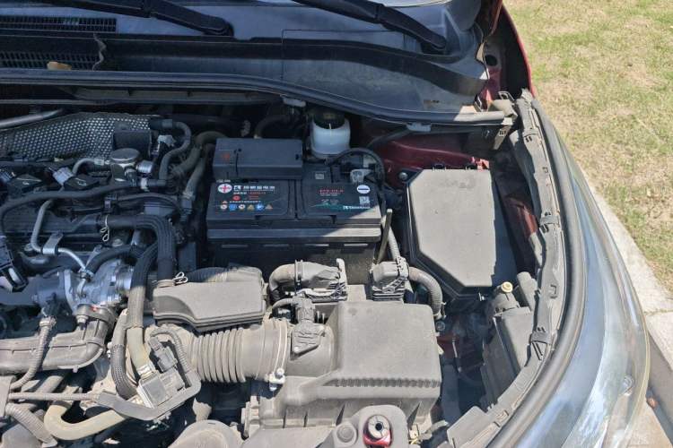 Used Toyota IZOA 2018 2.0L Yichi Edition China V Standard Engine Bay Left