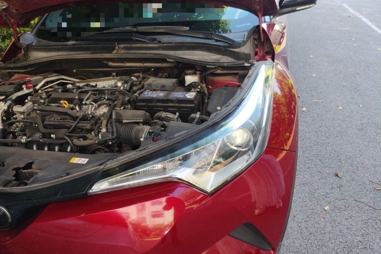 Used Toyota IZOA 2018 2.0L Yichi Version China VI Standard Engine Bay Left