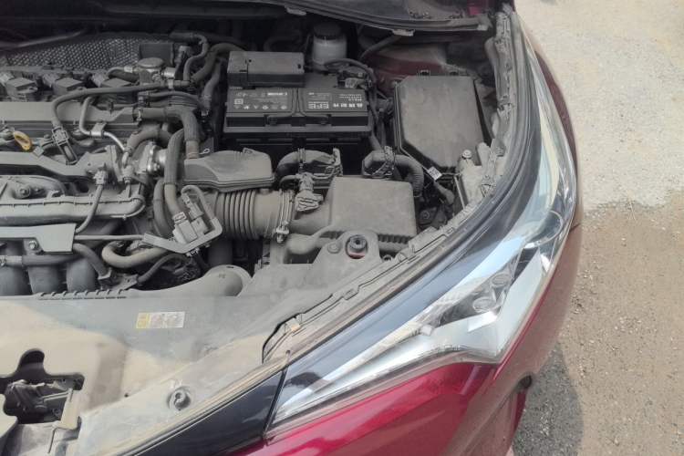 Used Toyota IZOA 2018 2.0L Yichi Version China VI Standard Engine Bay Left
