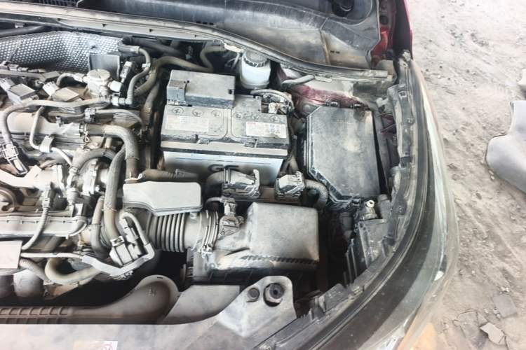 Used Toyota IZOA 2018 2.0L Yichi Version China VI Standard Engine Bay Left
