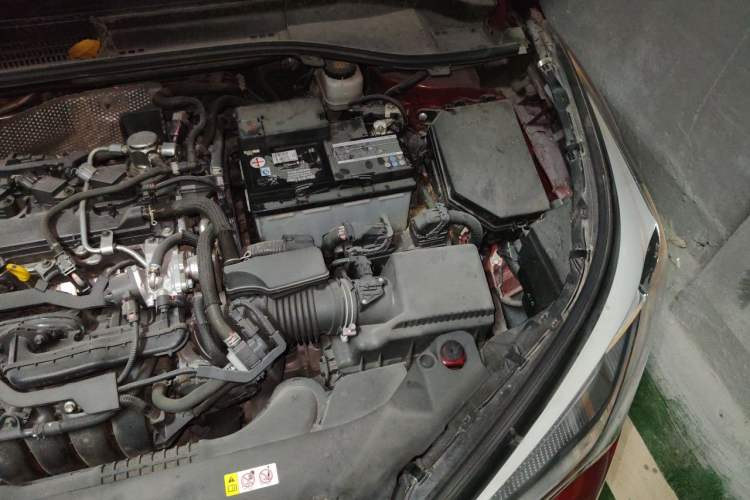 Used Toyota IZOA 2018 2.0L Yixuan Version China V Standard Engine Bay Left