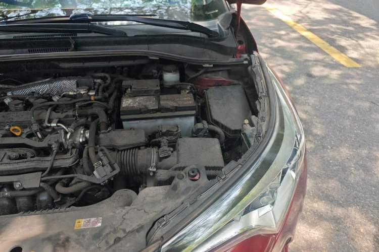 Used Toyota IZOA 2018 2.0L Yichi Version China VI Standard Engine Bay Left