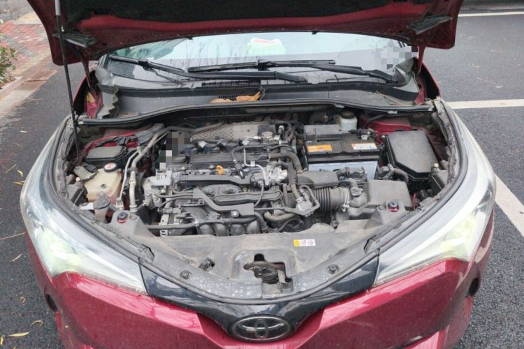 Used Toyota IZOA 2018 2.0L Yichi Version China VI Standard Engine Bay