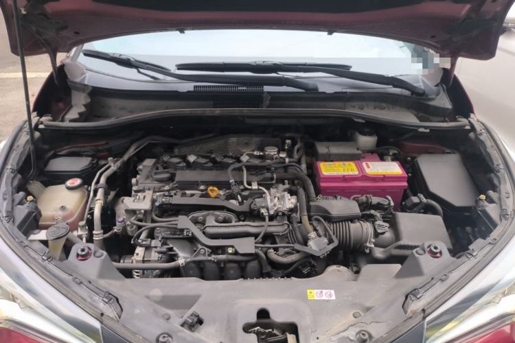 Used Toyota IZOA 2018 2.0L Yichi Version China VI Standard Engine Bay