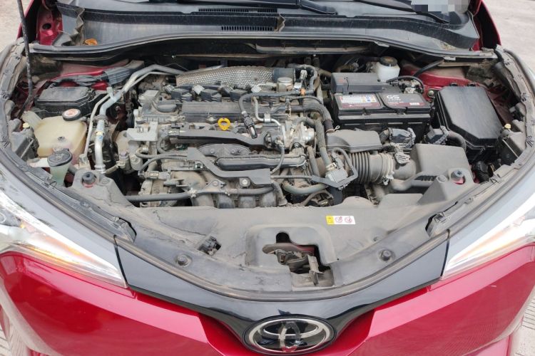 Used Toyota IZOA 2018 2.0L Yichi Version China VI Standard Engine Bay