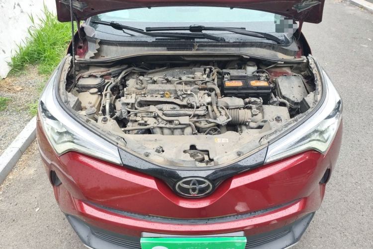 Used Toyota IZOA 2018 2.0L Yixuan Version China V Standard Engine Bay