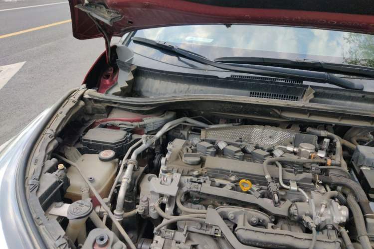 Used Toyota IZOA 2018 2.0L Yichi Version China VI Standard Engine Bay Right