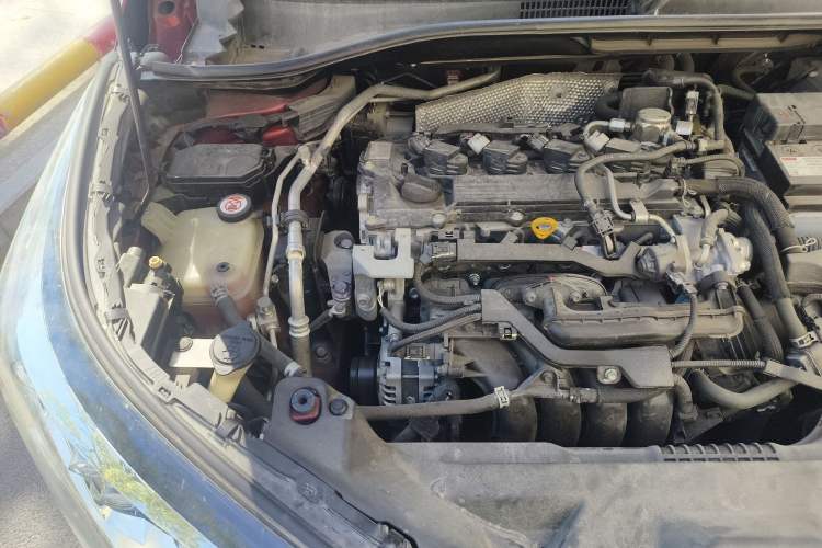 Used Toyota IZOA 2018 2.0L Yichi Version China VI Standard Engine Bay Right
