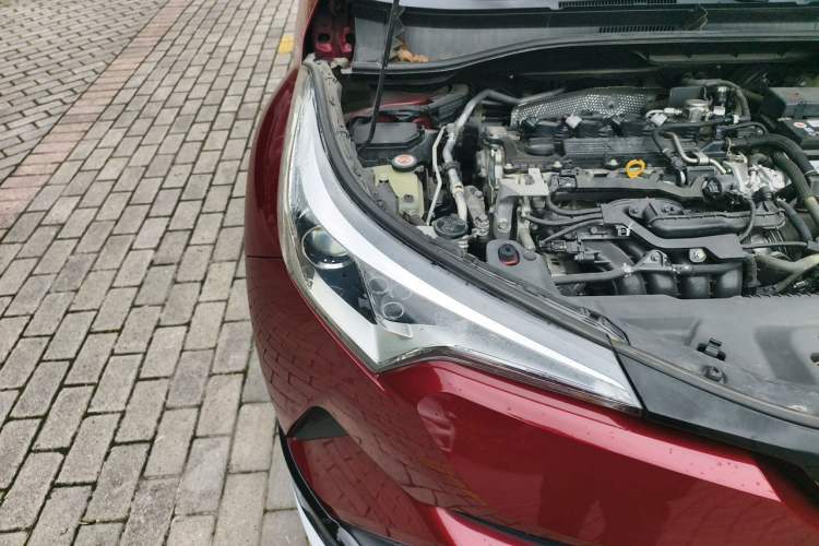 Used Toyota IZOA 2018 2.0L Yichi Edition China V Standard Engine Bay Right