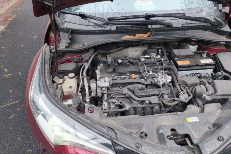 Used Toyota IZOA 2018 2.0L Yichi Version China VI Standard Engine Bay Right