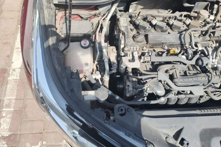 Used Toyota IZOA 2018 2.0L Yichi Edition China V Standard Engine Bay Right