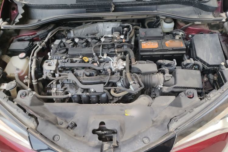 Used Toyota IZOA 2018 2.0L Yichi Version China VI Standard Engine Bay