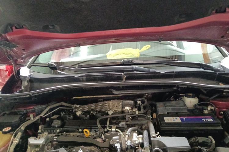 Used Toyota IZOA 2018 2.0L Yichi Version China VI Standard Engine Bay