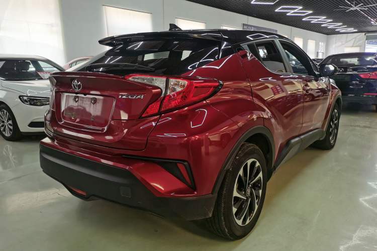 Used Toyota IZOA 2018 2.0L Yichi Version China VI Standard Exterior 3