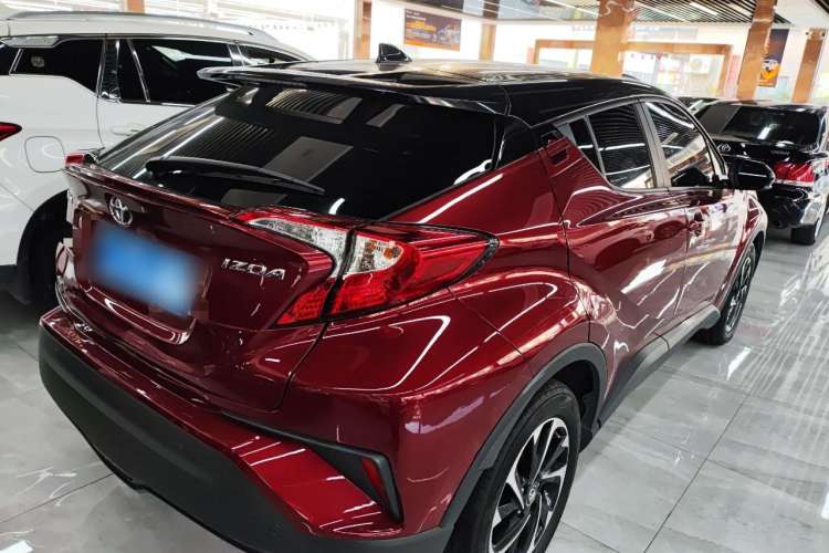 Used Toyota IZOA 2018 2.0L Yichi Version China VI Standard Exterior 3