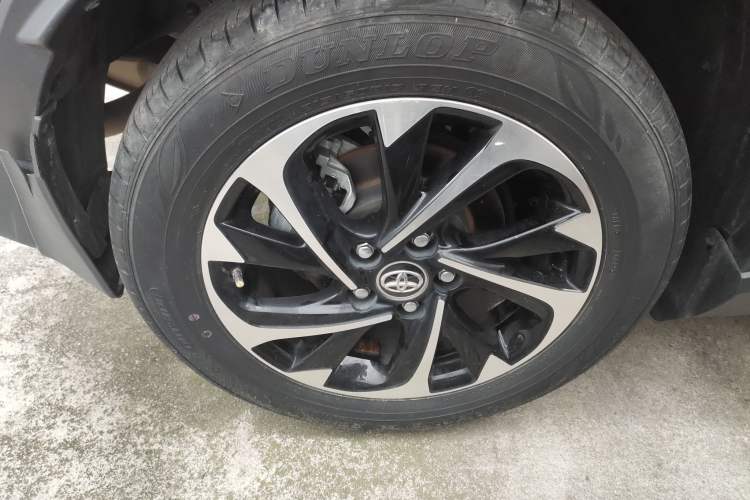 Used Toyota IZOA 2018 2.0L Yichi Version China VI Standard Exterior 4