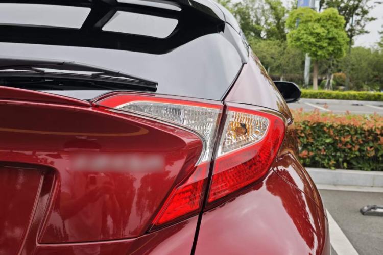 Used Toyota IZOA 2018 2.0L Yichi Version China VI Standard Exterior 6