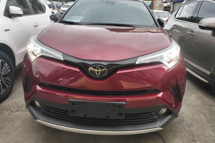 Used Toyota IZOA 2018 2.0L Yichi Version China VI Standard Front