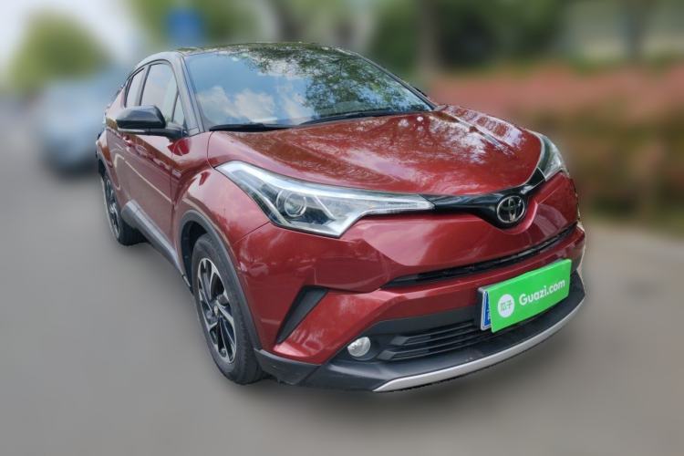 Used Toyota IZOA 2018 2.0L Yichi Version China VI Standard Front Right 45 Deg