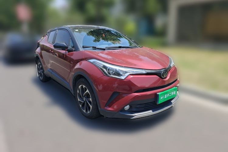 Used Toyota IZOA 2018 2.0L Yichi Edition China V Standard Front Right 45 Deg